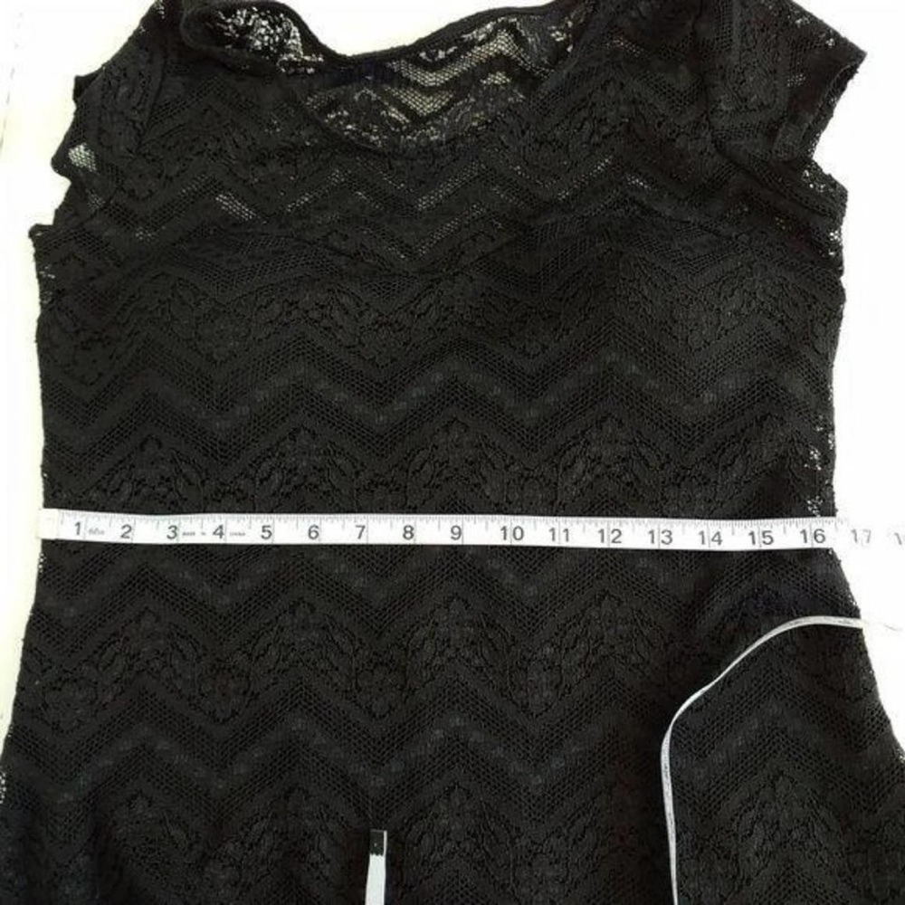 Black Short Sleeve floral Chevron Mesh Lace Top M - Picture 4 of 6
